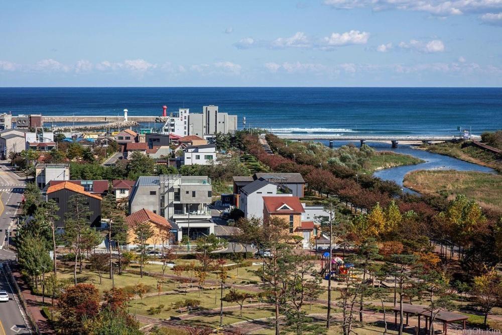 Yangyang Sokcho Kinship Stay Exterior photo